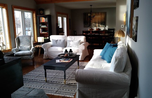 Whitestone Cottage | Beautiful Secluded Cottage Property