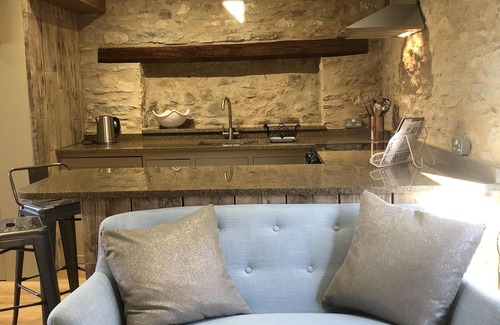 Cassington House | Beautiful self contained character Cotswold style cottage 15