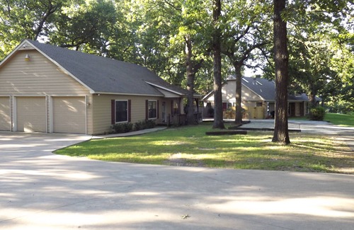 Grove House | Beautiful Setting! Private, Rambling House on Wooded Acreage - Available Sept 1
