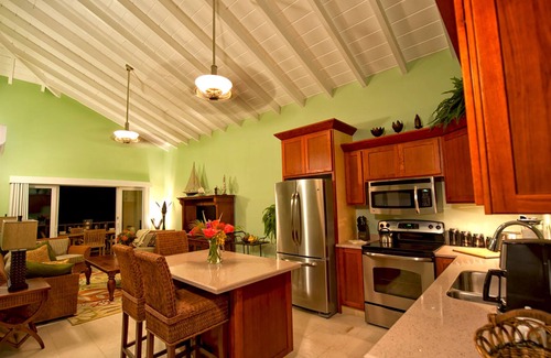 Shoal Bay Condo | Beautiful Shoal Bay Condo Penthouse for 2-6 Guests