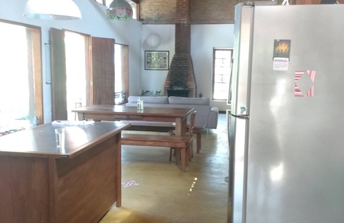 Cotia House | Beautiful site with swimming pool, court, barbecue, fireplace, large green area