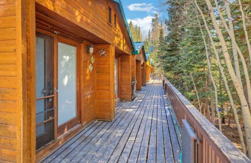 Beaver Apartment | Beautiful Ski-in Ski-out Condo Located On The Eagle Point Resort! condo