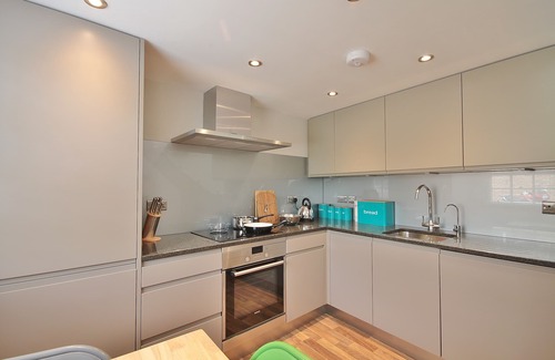 Oxford House | Beautiful small 2-bedroom house in Iffley Fields