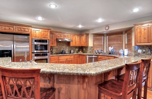 Summit Estates House | Beautiful Snow Summit home! Walk to the slopes! Enjoy the spa and pool table!