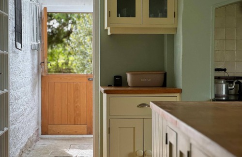 West Pennard House | Beautiful Somerset family home