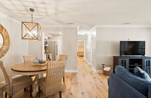 Saint Simons Heights Condo | Beautiful South Island, Fully Remodeled, 3 Bedroom Escape with Sunroom