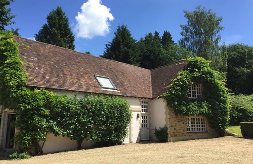 Liphook Cottage | Beautiful South Downs Cottage w/private gate opening onto the Downs.