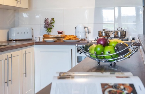 Bourlens Cottage | Beautiful south facing cottage sleeping up to seven