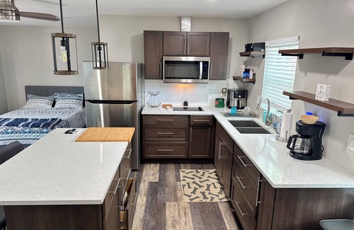 Sun Bay South Apartment | Beautiful South Tampa!