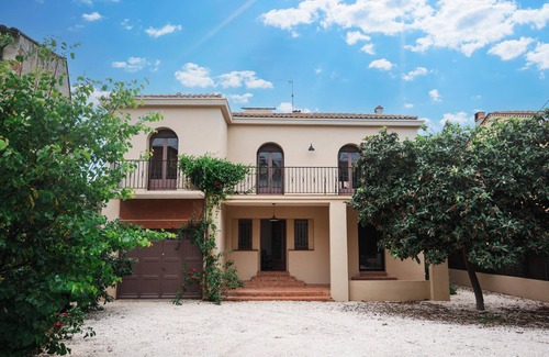 Estagel Villa | Beautiful southern house with pool in Occitania