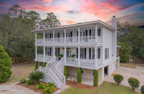 Whitemarsh Island House | Beautiful Southern Luxury Home in Savannah Yacht Club By Lucky Savannah