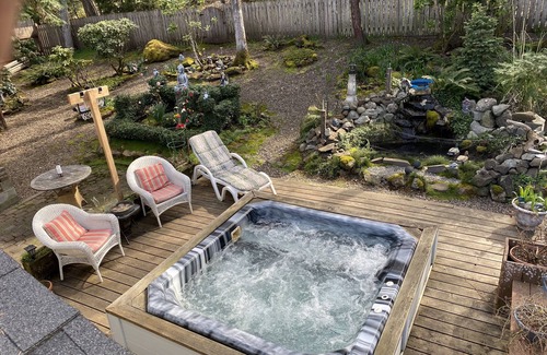 Western House | Beautiful Southwest Eugene Estate! 4 beds 3 baths ETC!