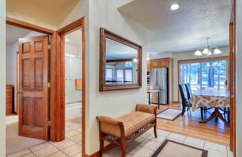 Black Butte Ranch House | Beautiful & spacious home in a great location with private hot tub