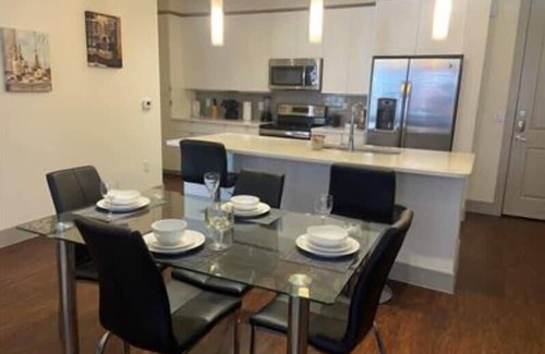 The Galleria Apartment | Beautiful Spacious 2 bed/2bath Apartment in The