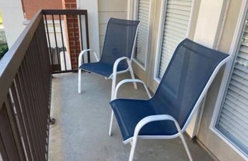The Galleria Apartment | Beautiful Spacious 2 bed/2bath Apartment in The
