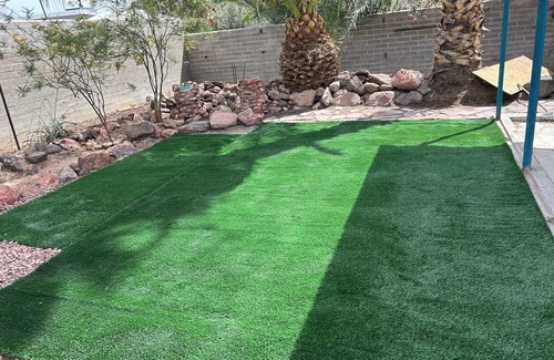 Beverly Green House | Beautiful, spacious 4-bdrm home off the Las Vegas Strip with views of the strat.