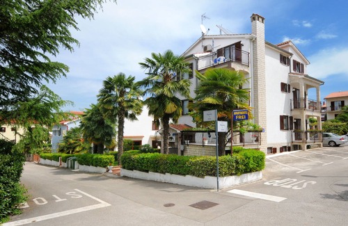 Spadici Apartment | Beautiful spacious apartment (No. 3) with 2 bedrooms 300m from the beach
