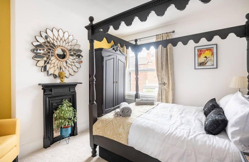 Felixstowe House | Beautiful Spacious Beach Home Newly Renovated