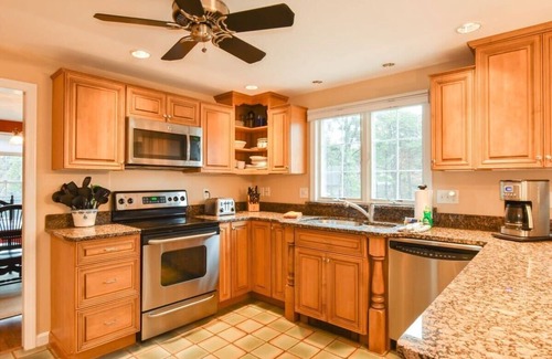 Eastham House | Beautiful Spacious Family Retreat w/Pool!