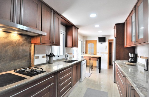 Marratxi House | Beautiful spacious holiday home for families with a big swimming pool and garden - Free Wifi