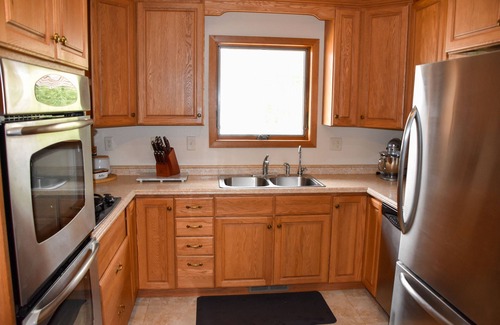 Lewistown House | Beautiful Spacious Home - Near Fergus High School