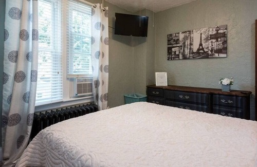Albany House | Beautiful Spacious Home In Albany Ten Minutes To City Center