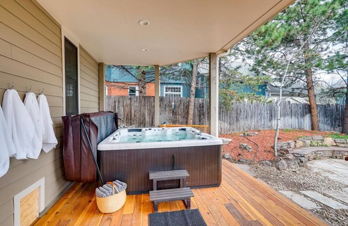 Lower Arapahoe House | Beautiful spacious home in heart of Boulder