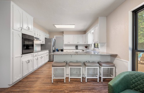 Norman House | Beautiful Spacious Home near OU Campus