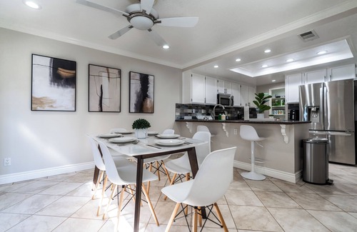 North Tustin House | Beautiful Spacious Home Minutes to Disney