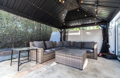 North Tustin House | Beautiful Spacious Home Minutes to Disney