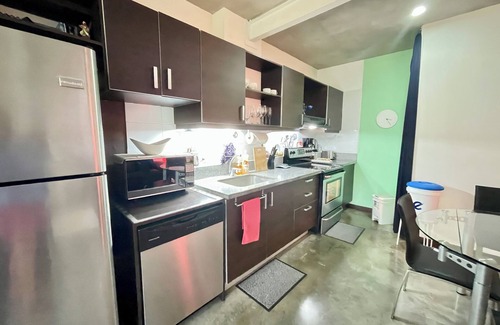 Santa Ana House | Beautiful Spacious Loft. Santa Ana Downtown. Very high ceilings. 24/7 security.