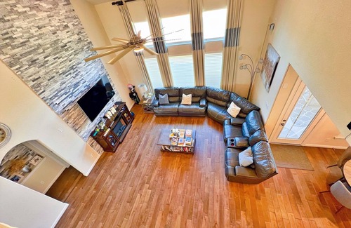 Sugar Land House | Beautiful Spacious Modern Home in Sugar Land