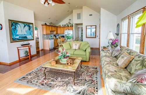 South Nags Head House | Beautiful & Spacious Oceanfront Nags Head Home