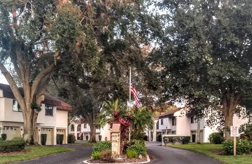 Venice Condo | Beautiful, Spacious, Quiet Condo with Garage close to Downtown Venice & Beach