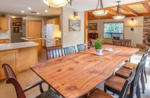 Okanagan-Similkameen House | Beautiful spacious retreat with mountain views