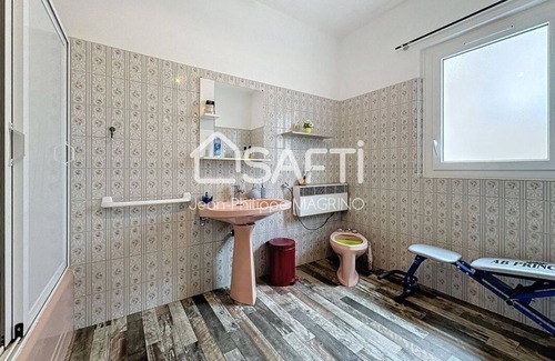 Lavelanet Bed & Breakfast | Beautiful, spacious room in a homestay