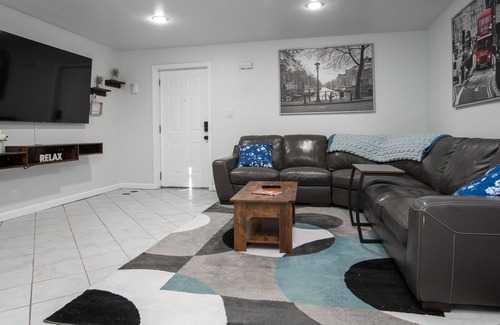 North Bergen House | Beautiful Spacious Apartment 10mins New York with parking