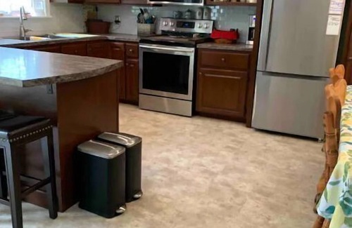 Kensington House | Beautiful split entry home in a wooded paradise!n