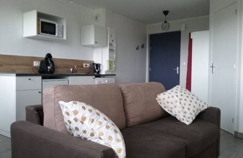 Donville-les-Bains Apartment | Beautiful studio near the sea (the pontoon)