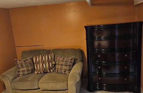 Hartford Apartment | Beautiful Stay Studio Come sit back, relax and enjoy!