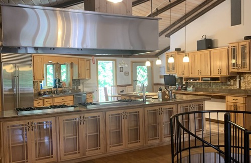 Town of Webb House | Beautiful Stillwater Reservior