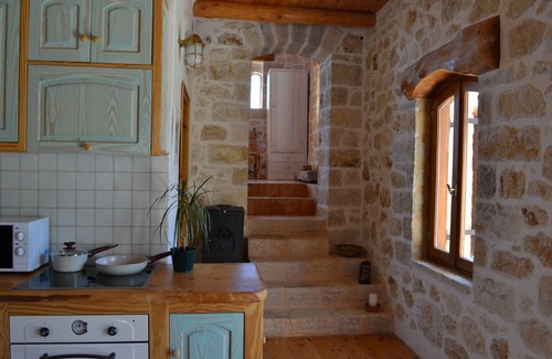 Melidoni Cottage | Beautiful Stone Cottage with Sea and Mountain Views