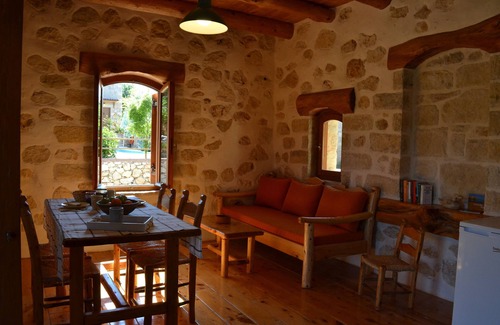 Melidoni Cottage | Beautiful Stone Cottage with Sea and Mountain Views