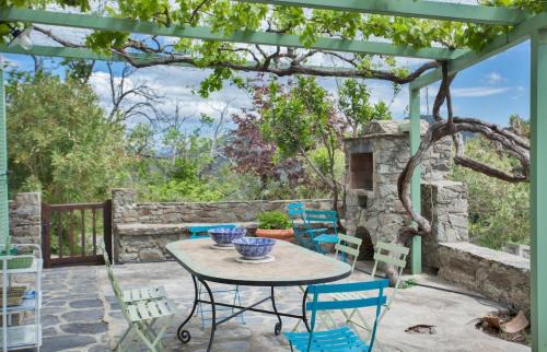Poggio-di-Nazza Villa | Beautiful stone house in the village of Poggio-di-Nazza