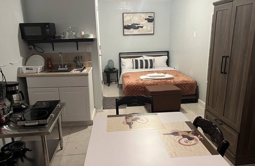 North Miami House | Beautiful studio in North Miami Beach