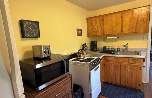 South Haven Apartment | Beautiful Studio Rental In SW Michigan & Near Lake