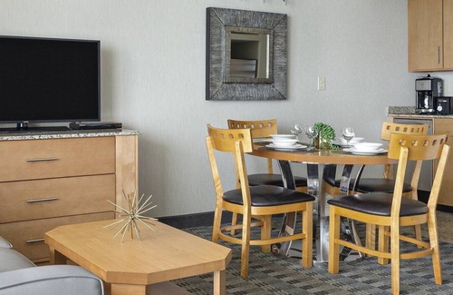 Atlantic City Apartment | Beautiful studio unit at resort, sleeps 4