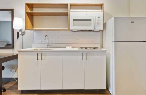 Miami Springs Apartment | Beautiful Studio apartment (441526) by Houzlet