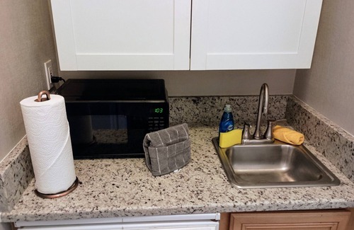 Port Saint Lucie Condo | Beautiful Studio Condo in the PGA Village, walking distance to the PGA Golf Club
