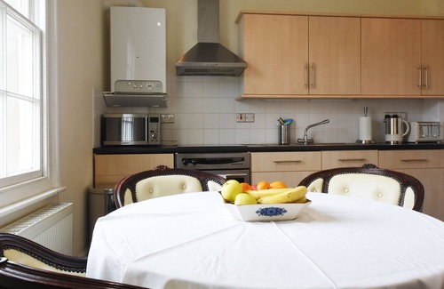 Leamington Spa Apartment | Beautiful , stylish apartment in Leamington Spa